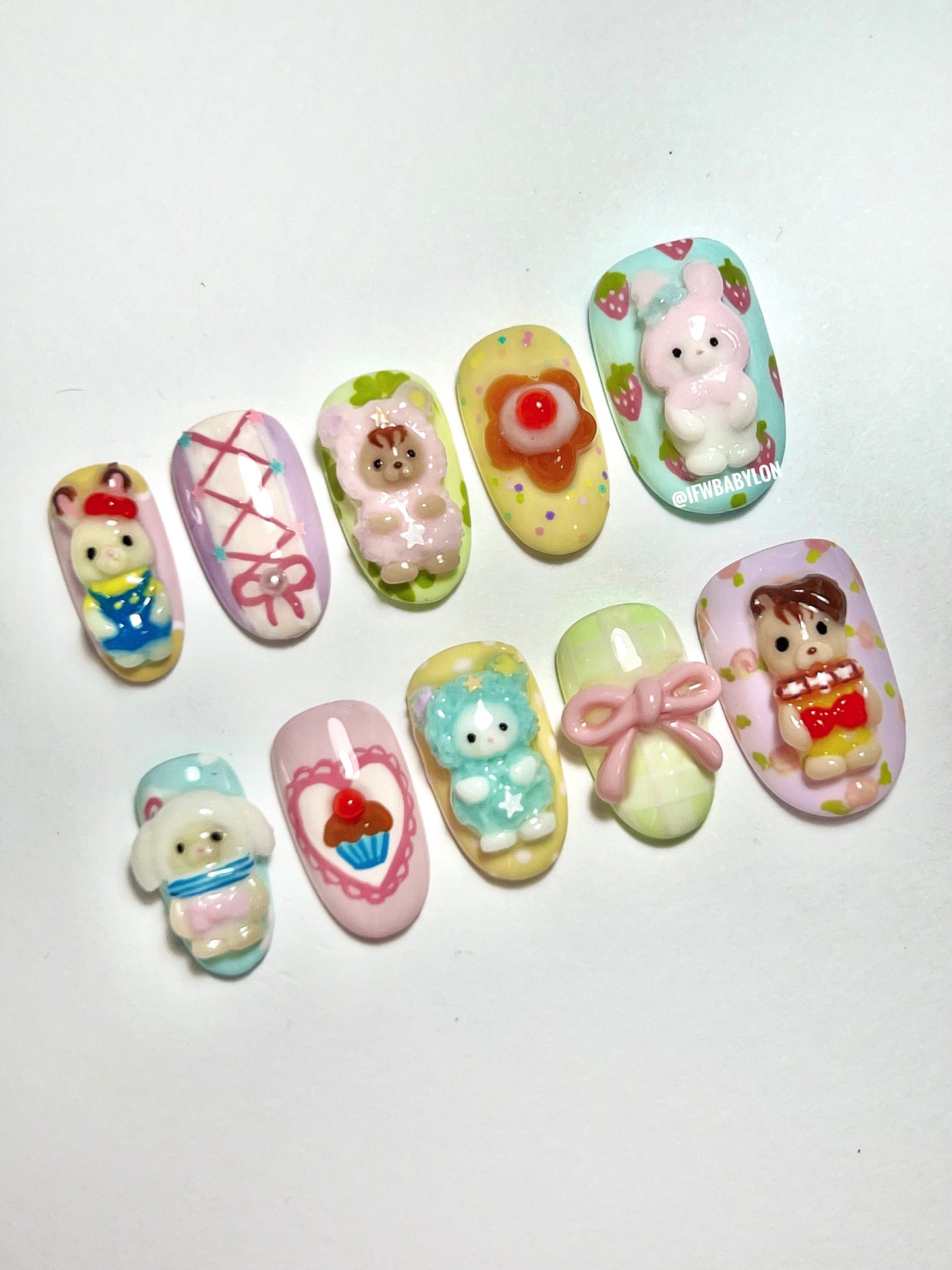 Sanrio x Sylvanian Set